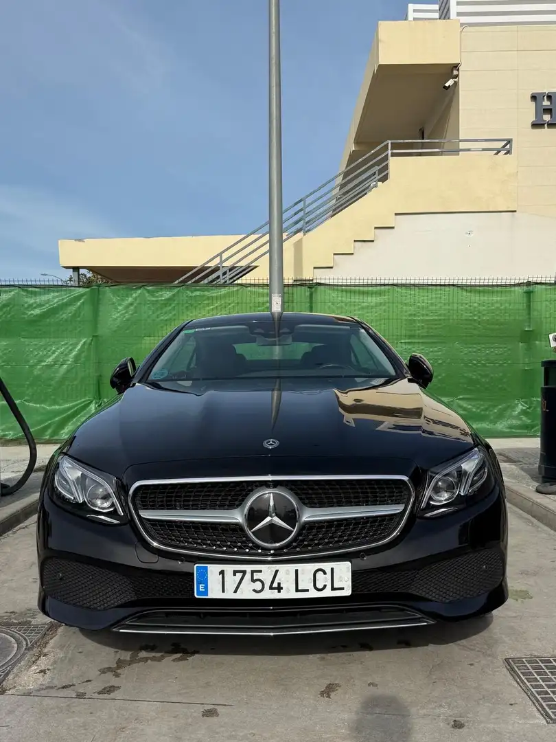 Mercedes-Benz E 220 Coupé 220d 4Matic 9G-Tronic - 2