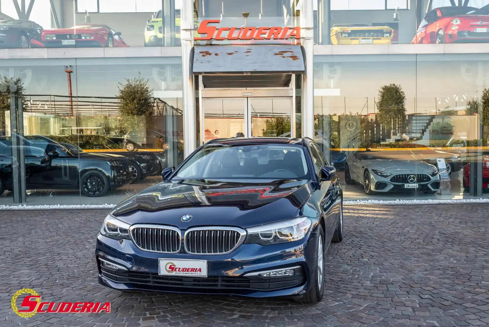 BMW 520 d aut. Touring Business Blu/Azzurro - 1