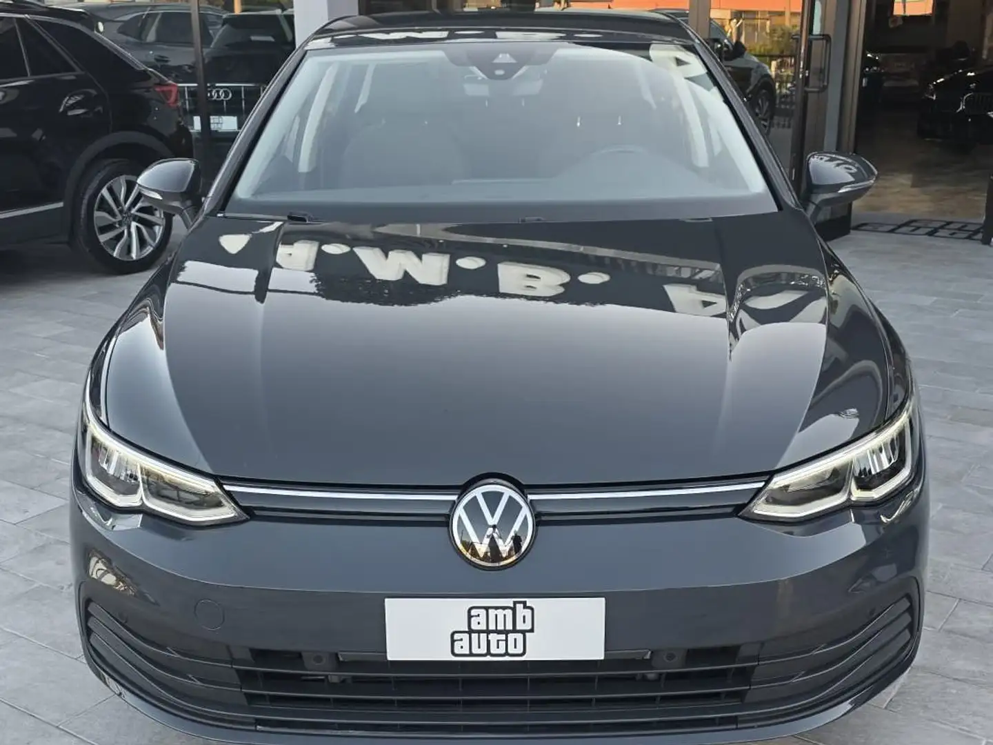 Volkswagen Golf Golf VIII 2020 1.0 etsi evo Life 110cv dsg Grigio - 2