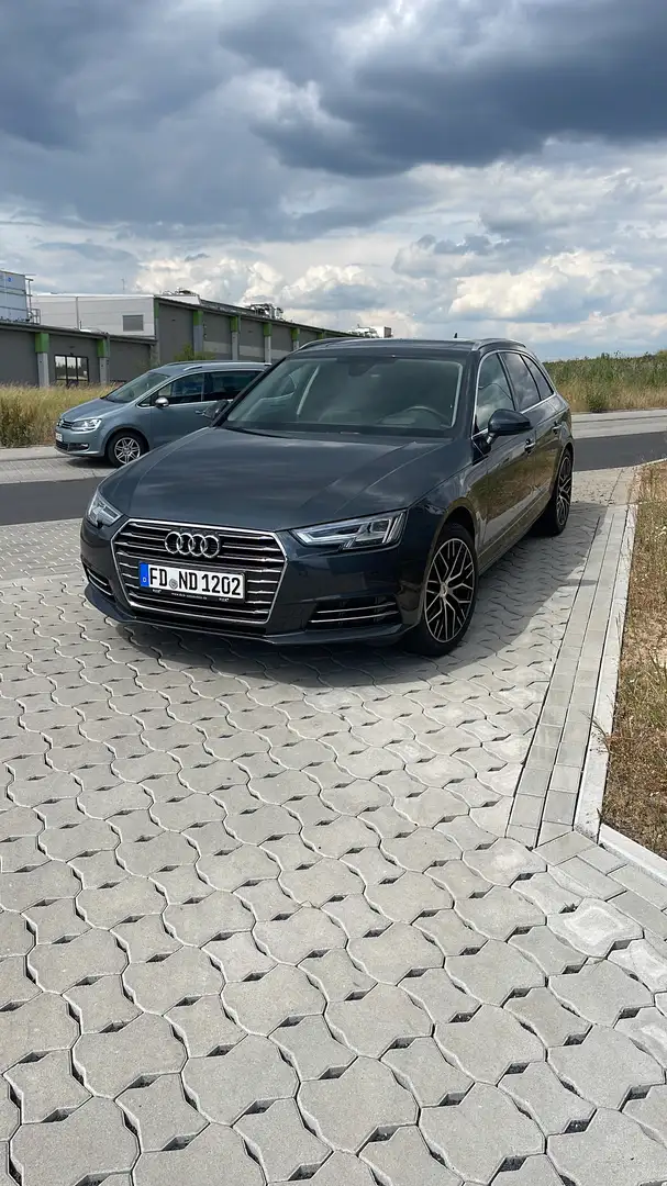 Audi A4 Avant 3.0 TDI S tronic design - 1