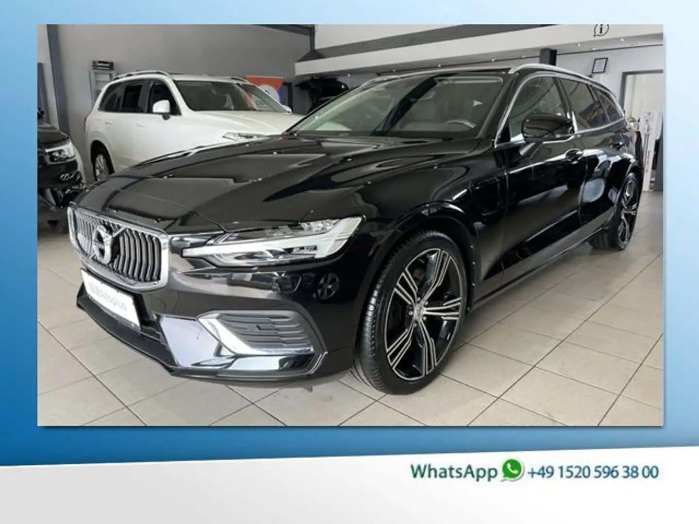 Volvo V60 T6 Inscription Recharge AWD ACC AHK Pano LED Schwarz - 1