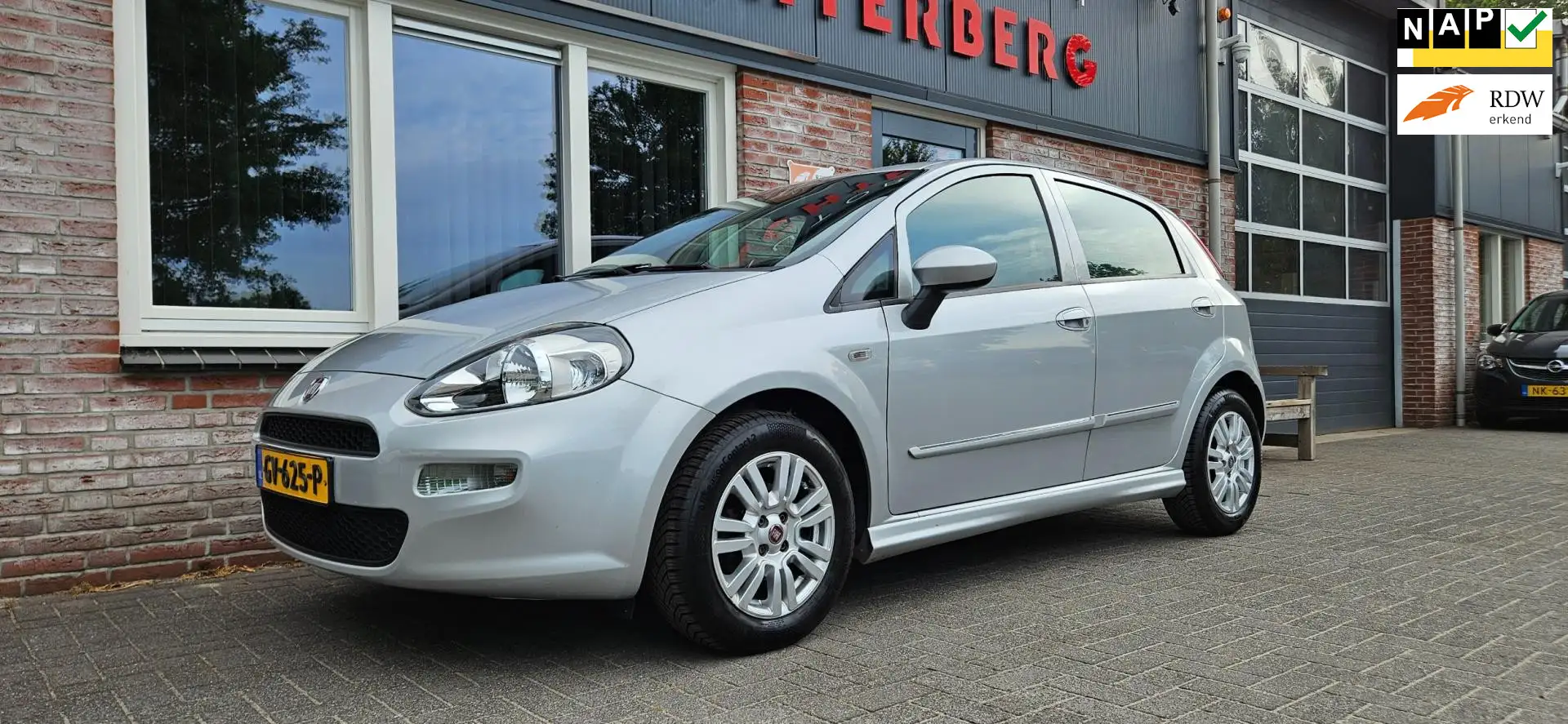 Fiat Punto Evo 0.9 TwinAir Pop Trekhaak! 5-Deurs! Airco! Cruise C Grijs - 1