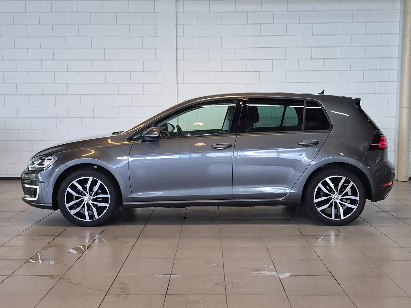 Volkswagen e-Golf E Golf Bekleding leder | Camera | Stoelverwarming Šedá - 2