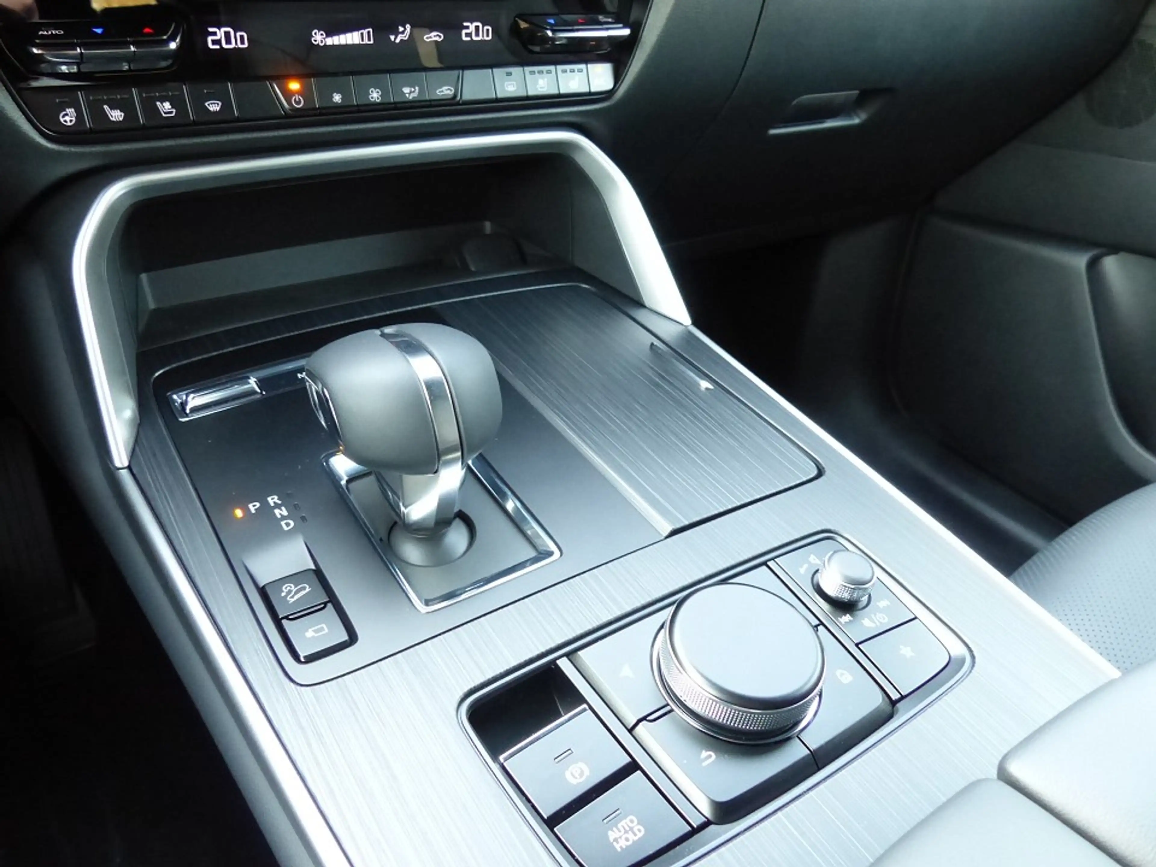 Mazda CX-60 3.3L e-SKYACTIV D 254PS HOMURA PLUS — photo 8