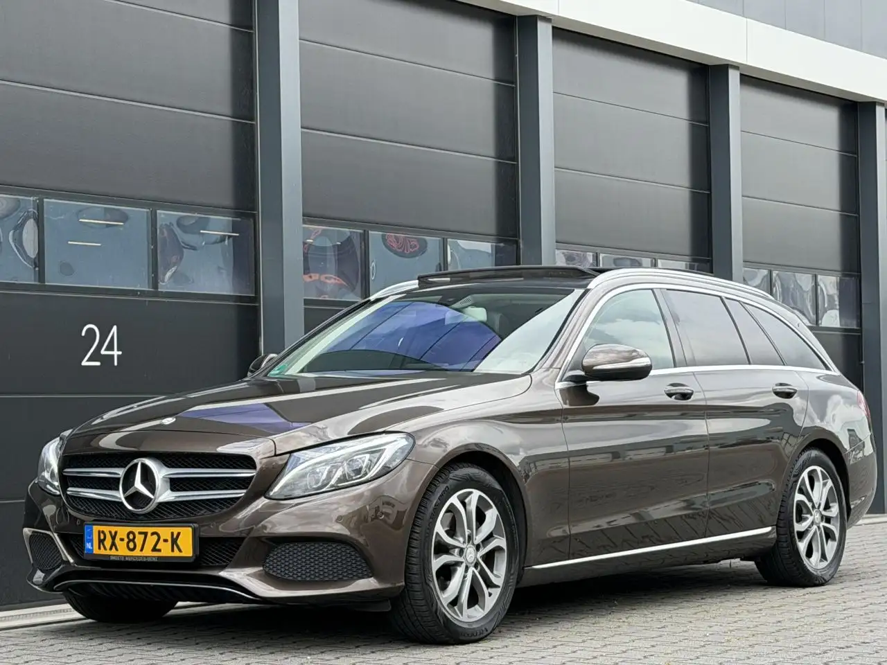 Mercedes-Benz C 220