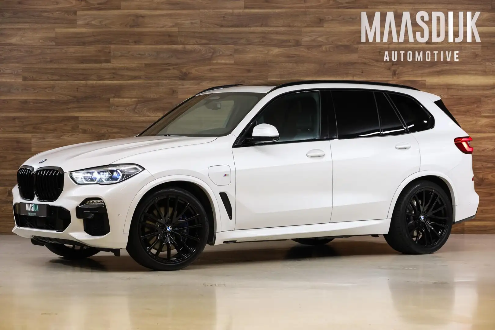 BMW X5 45e High Exe M-Sport|Pano|HUD|Adaptive|HK Audio| Wit - 1