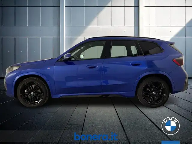 BMW X1 view 9