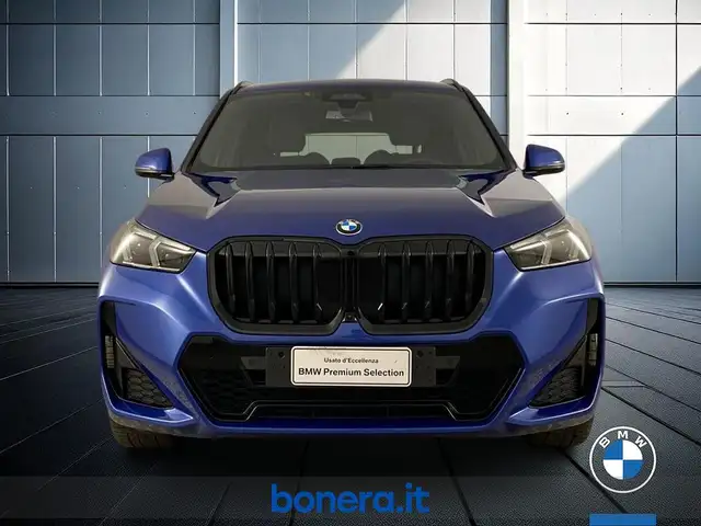 BMW X1 view 3