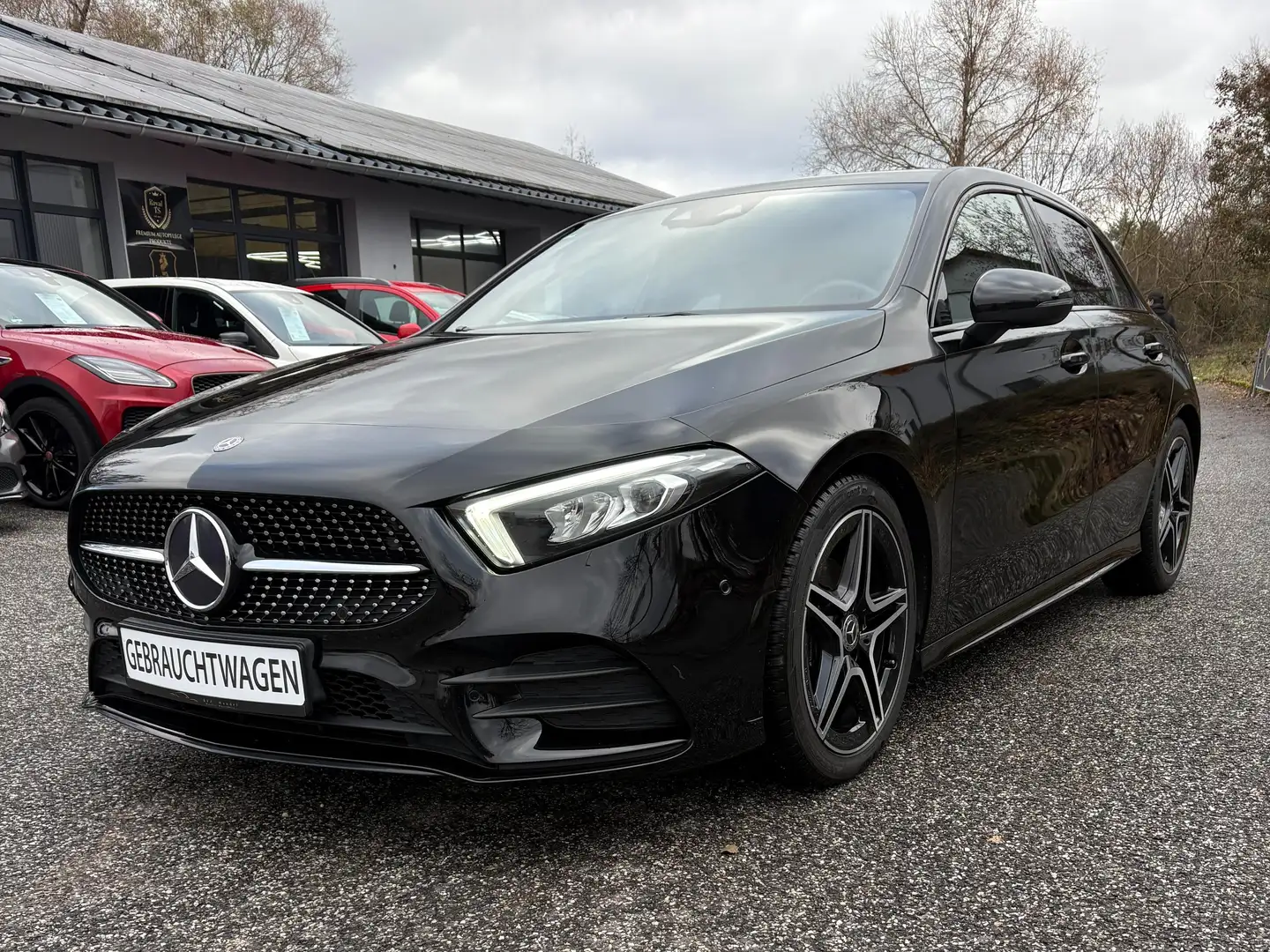 Mercedes-Benz A 180 AMG Line,1. Hand,NightPaket,BusinessPaket Noir - 1