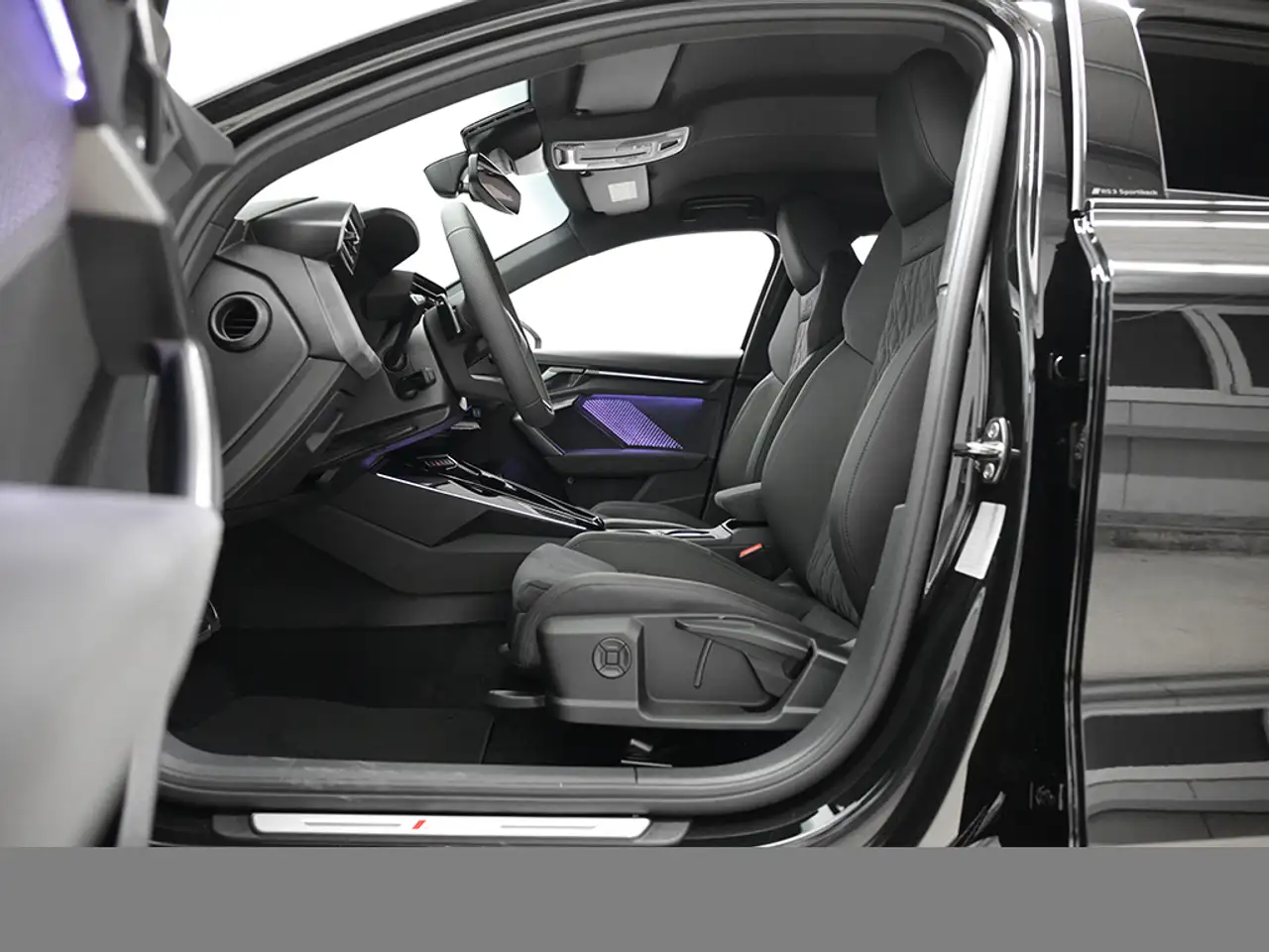 Audi RS3 Sportback RS-SPORTABGASANLAGE MATRIXLED LM19 11