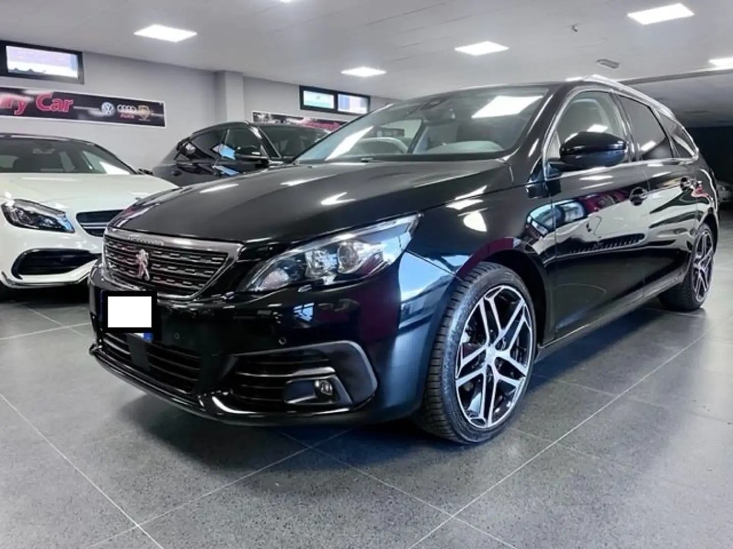 Peugeot 308 308 SW 1.5 bluehdi Allure TETTO PANOR. garanzia!! Zwart - 2