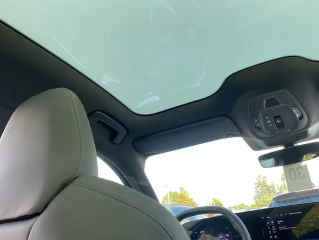 Audi A6 view 11