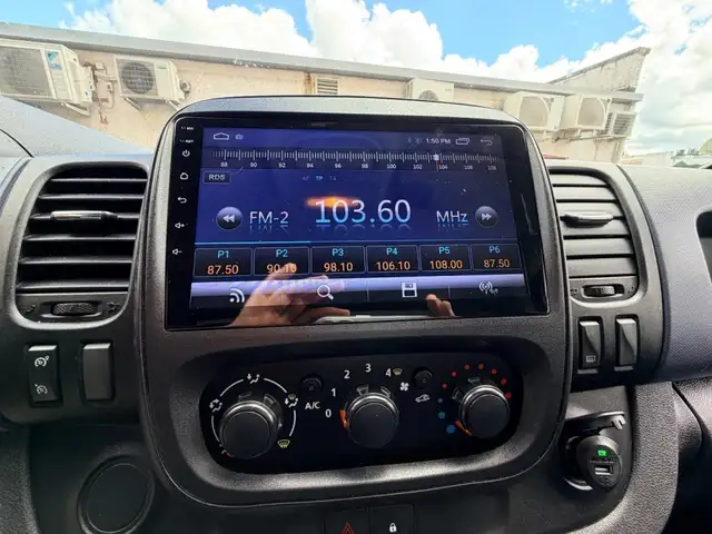 Opel Vivaro view 17