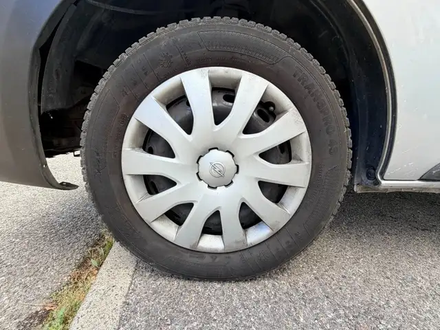 Opel Vivaro view 10