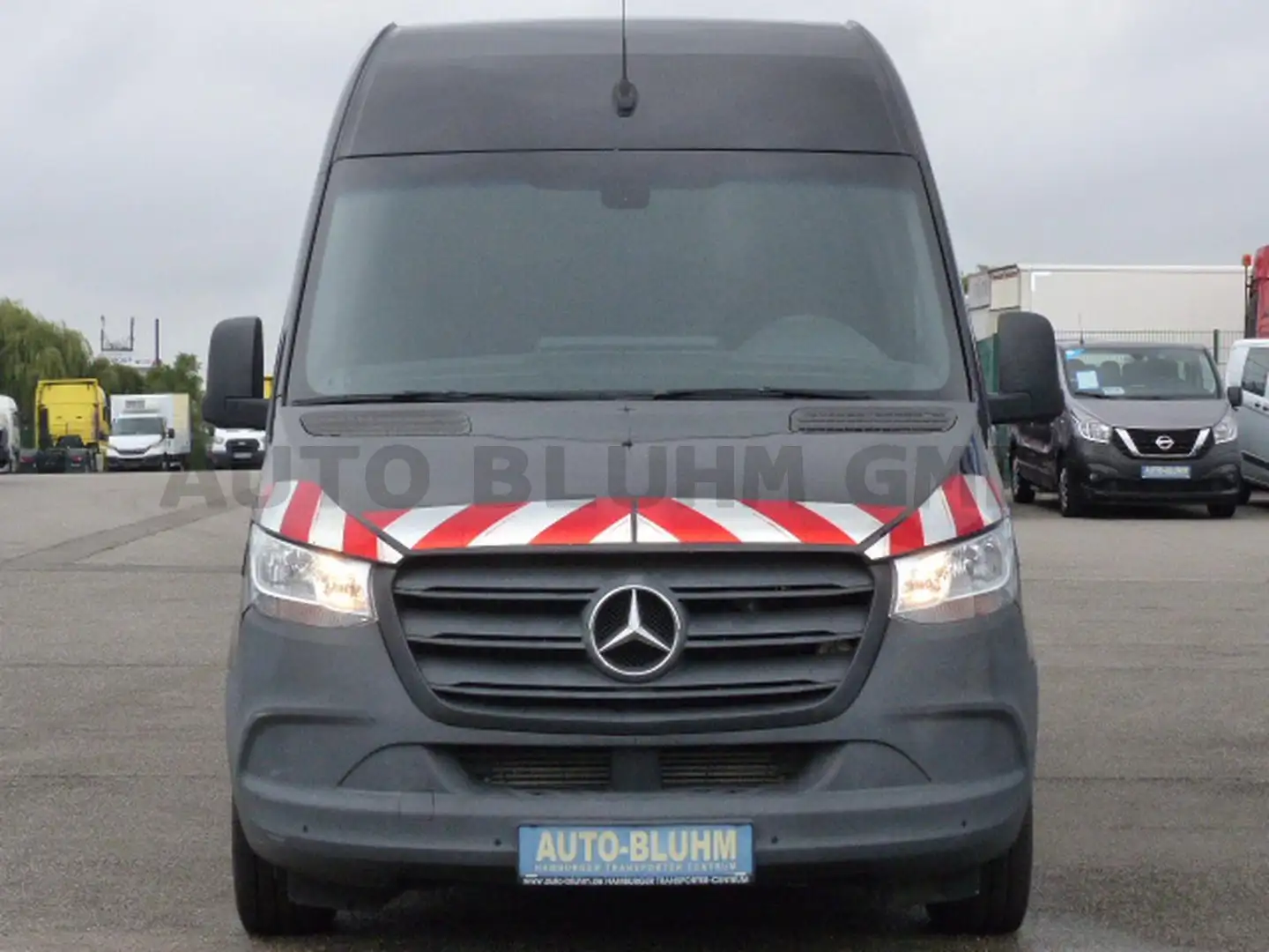Mercedes-Benz Sprinter 314 CDI Kasten L2H2 Klima Navi Cam AHK Schwarz - 2