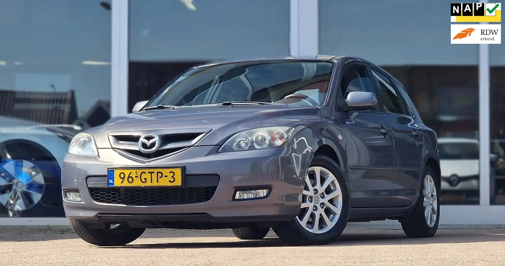 Mazda 3 1.6 S-VT Sense Executive Airco Trekhaak Nieuwe APK Grijs - 1