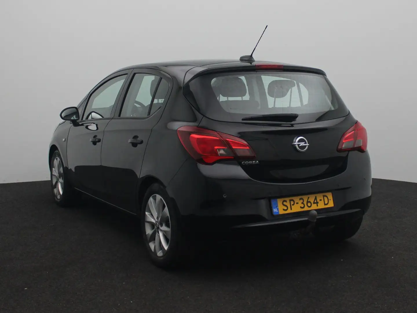 Opel Corsa 1.4 Favourite Noir - 2