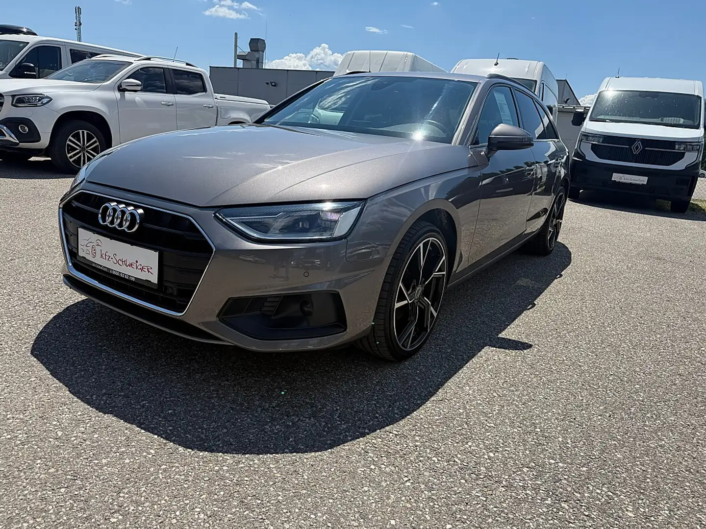 Audi A4 Avant 35 TDI S-tronic Grau - 2