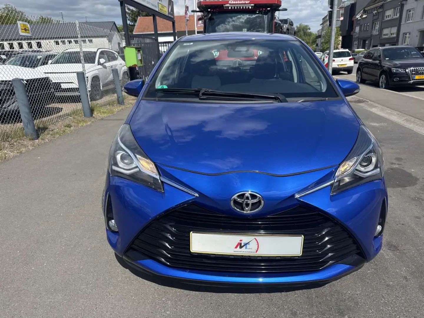 Toyota Yaris 1.5 TEAM 112CV Bleu - 2