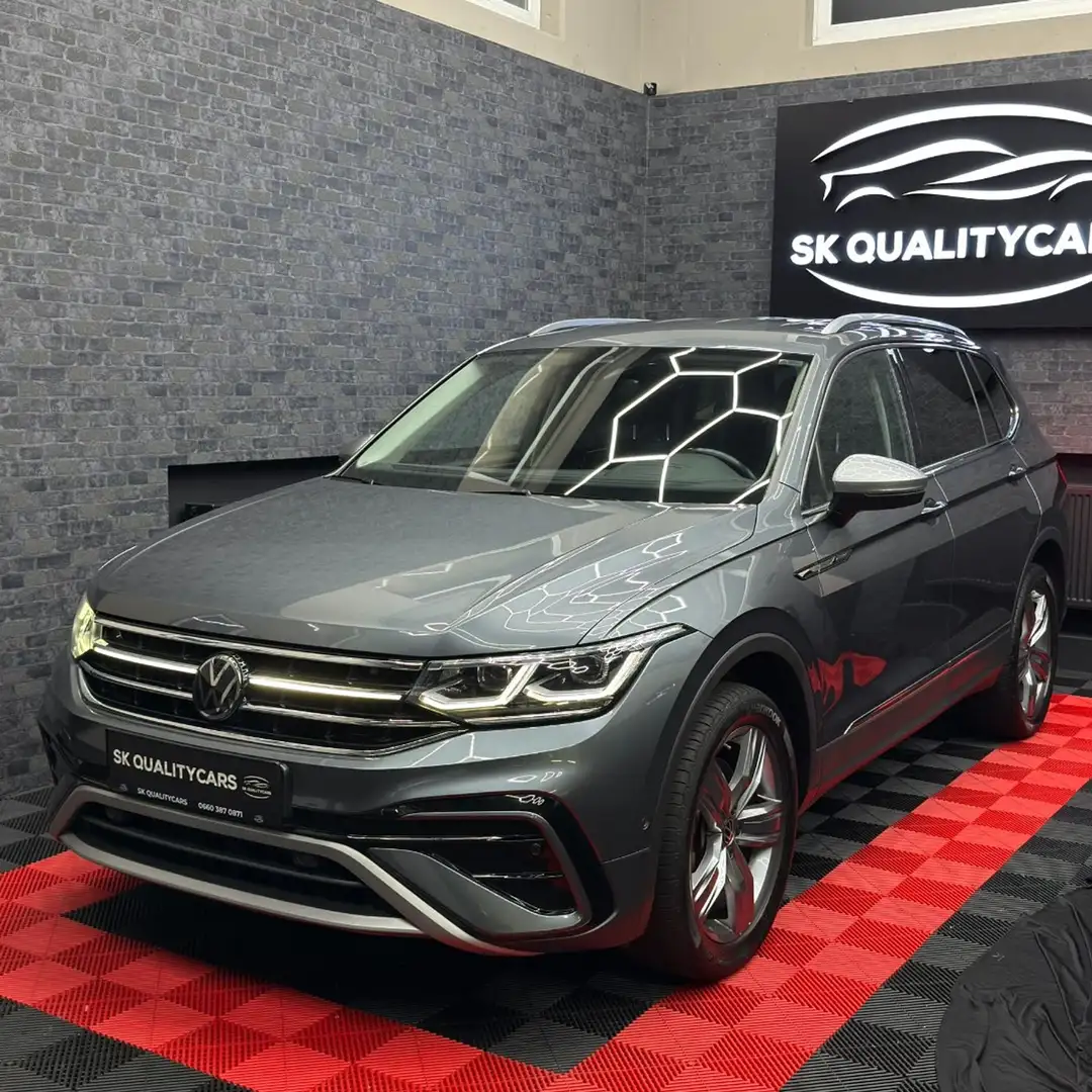 Volkswagen Tiguan Allspace 2.0 TDI Elegance 4 Motion Grau - 1