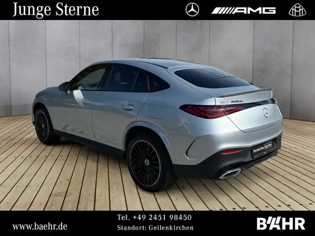 Mercedes-Benz GLC view 3
