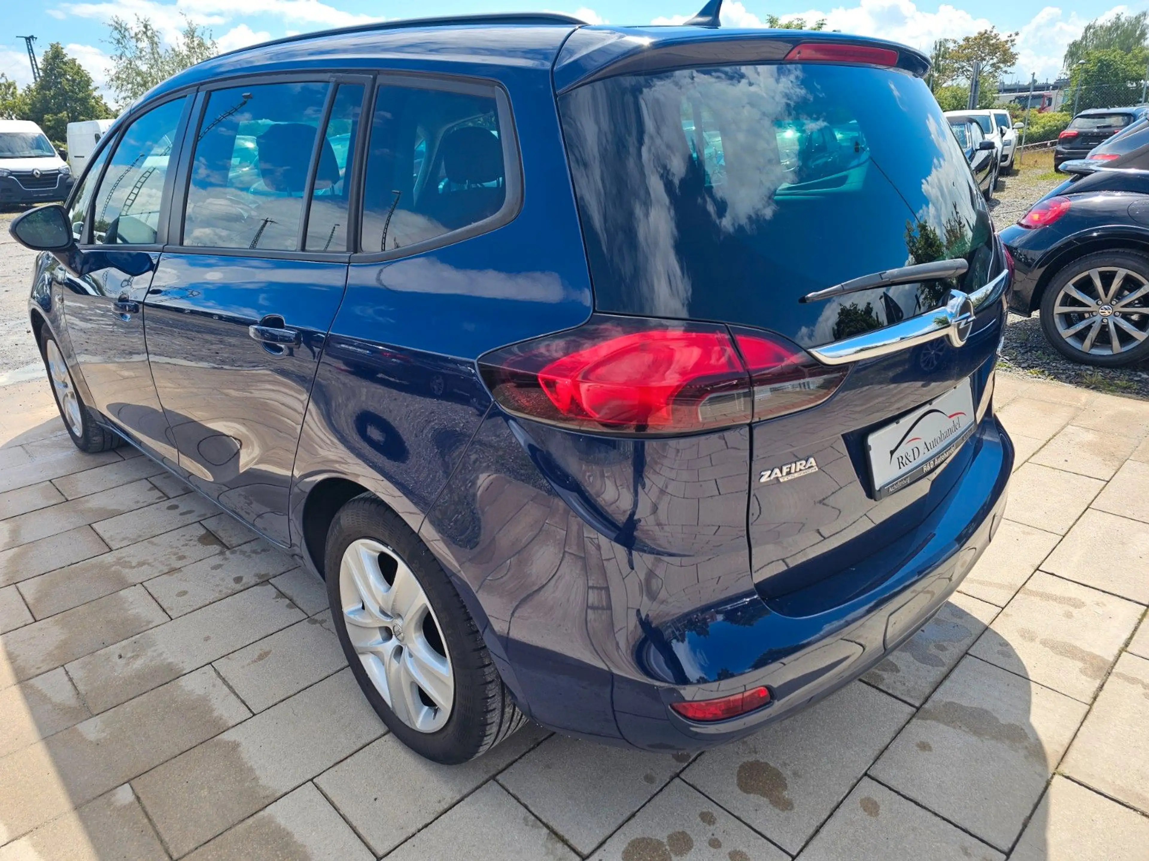 Opel Zafira Tourer — photo 5