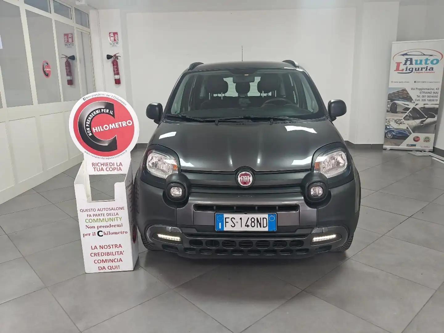 Fiat Panda Panda 1.2 City Cross WAZE Gris - 2