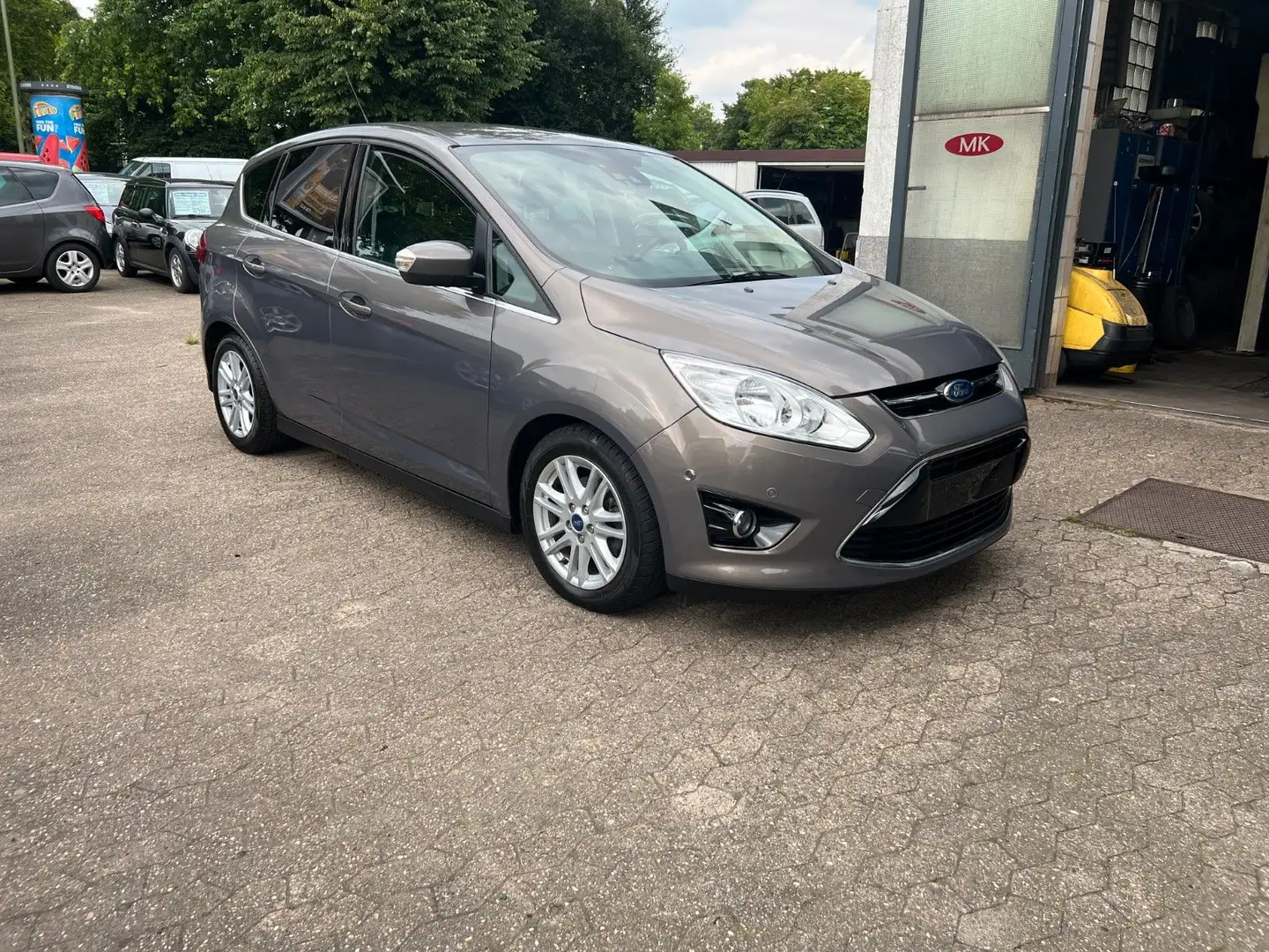 Ford C-Max 1.0 Titanium Climatronic-E Fenster-ABS-ASR Braun - 1