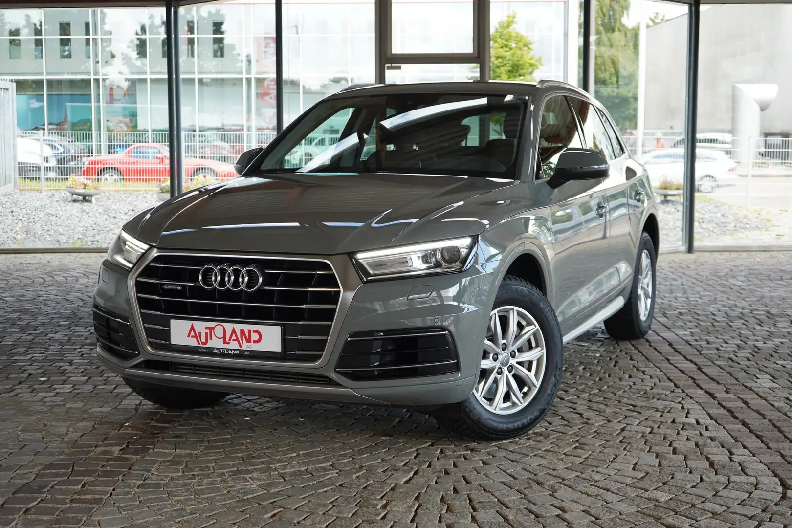 Audi Q5 50 3.0 TDI quattro Bi-Xenon Navi B&O DAB Grau - 2