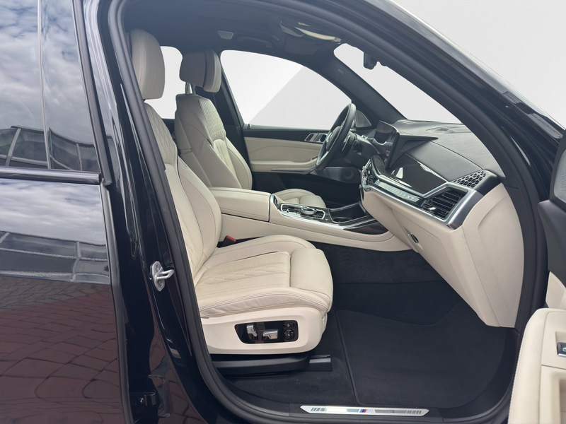 BMW X7 xDrive40d M Sport | Kristall | AHK | 360° | B&W | — photo 11