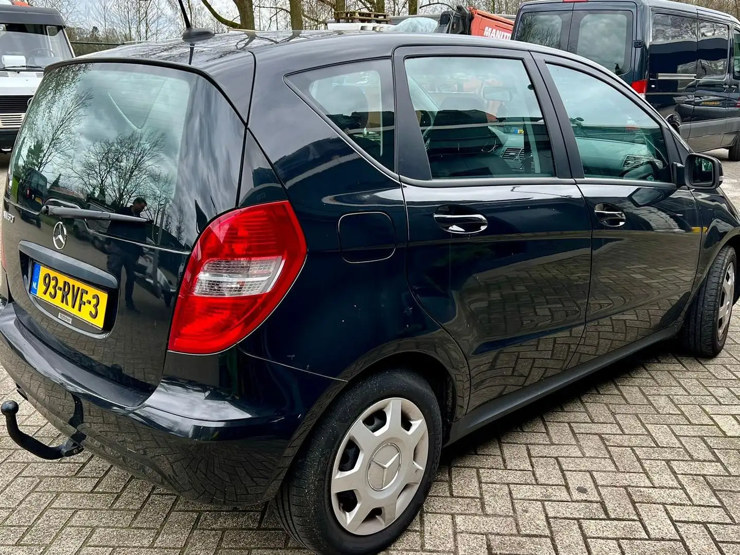 Mercedes-Benz A 160 A 160 BlueEFF Bns Cl. Zwart - 2