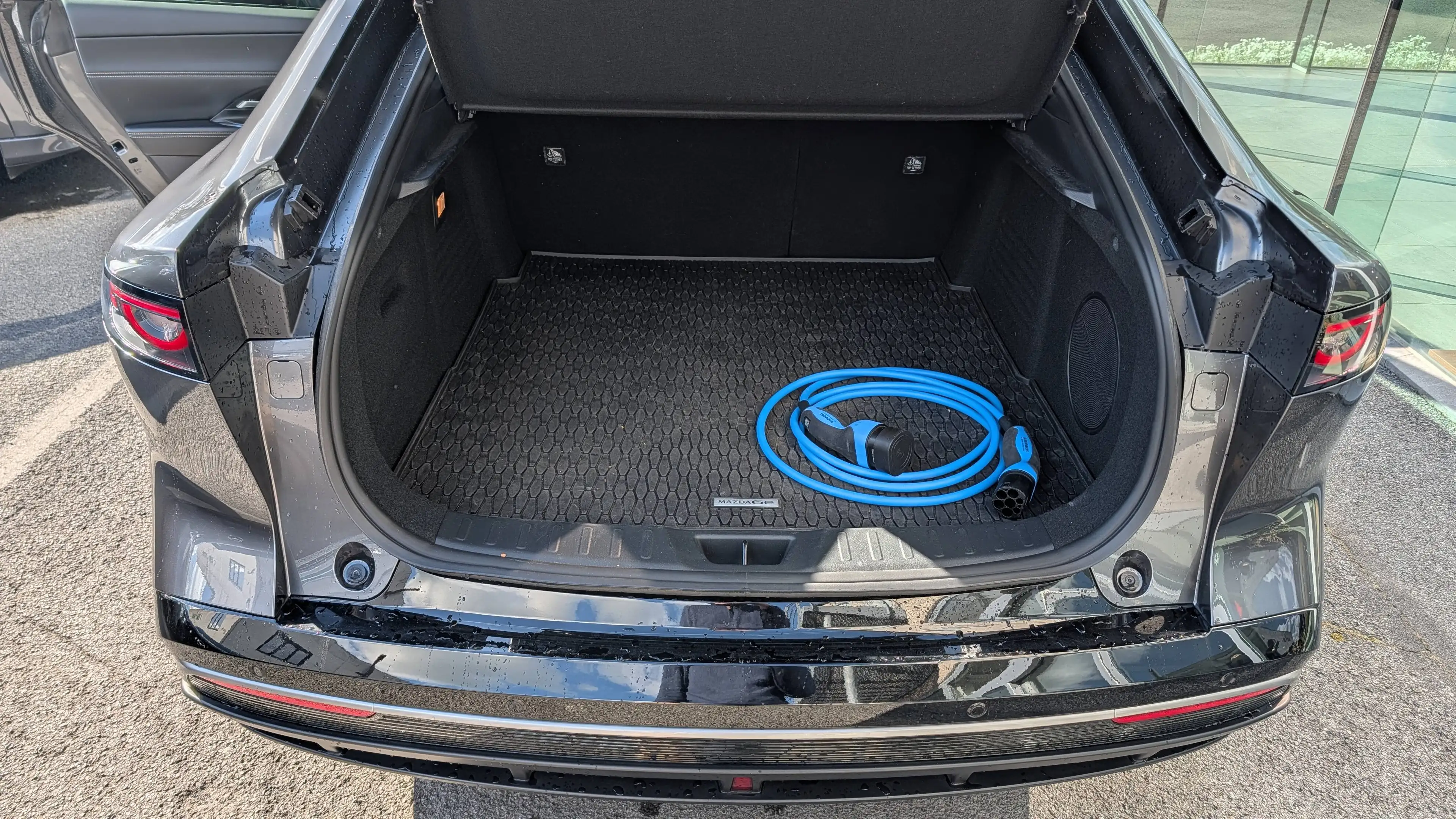 Mazda 6e 6e 68.8 kWh Takumi — photo 10