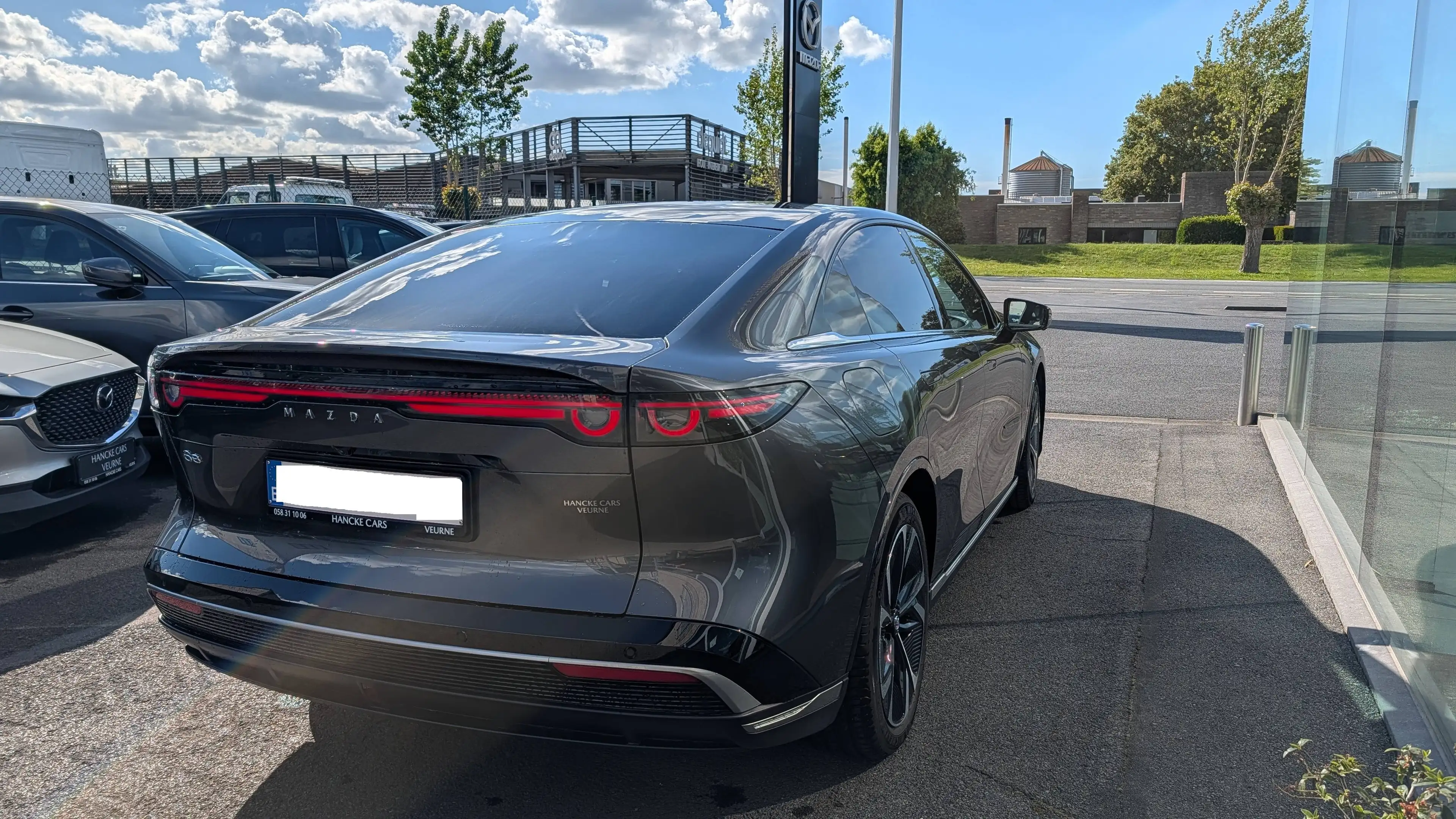 Mazda 6e 6e 68.8 kWh Takumi — photo 4