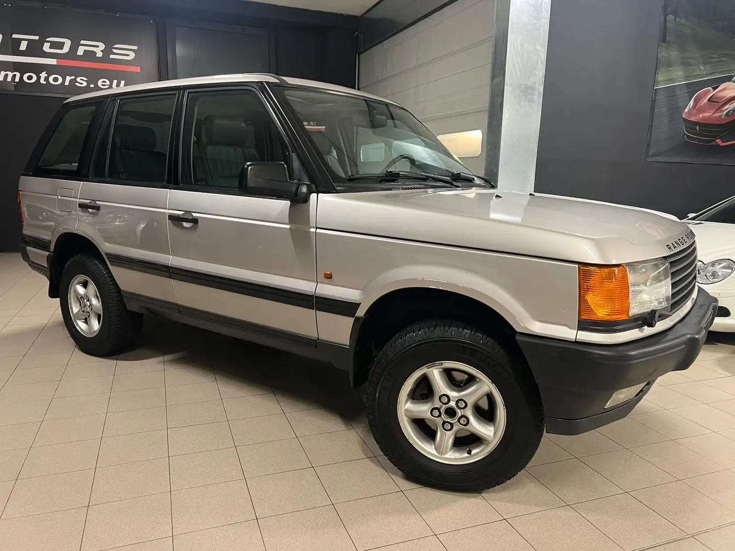 Land Rover Range Rover 4.6 i V8 HSE AUTOMATICA ! STORICA ! MOLTO BELLA ! Grau - 2