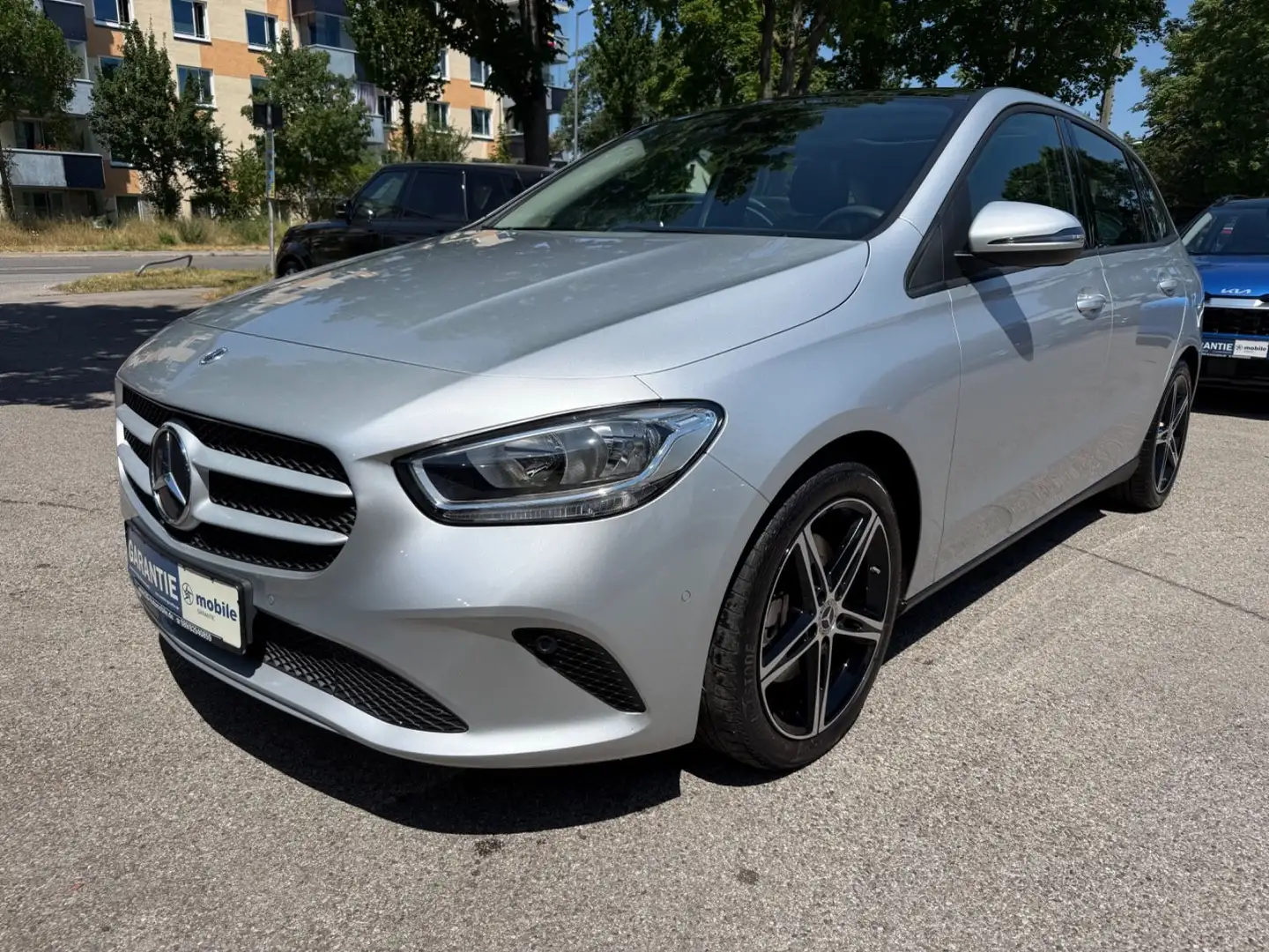 Mercedes-Benz B 220 d AUT~Kam~Pano~MBUX~PDC~Spur~ Argintiu - 1