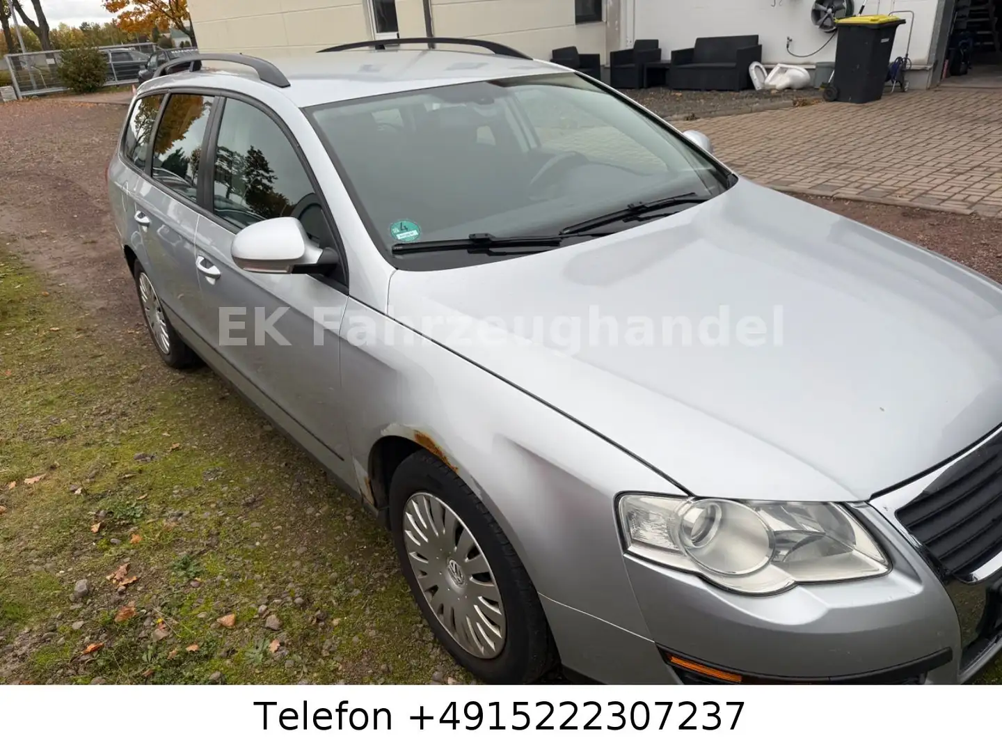 Volkswagen Passat Variant Trendline Silber - 2