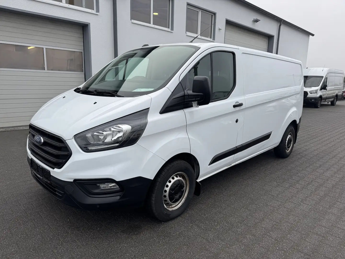 Ford Transit Custom Kasten L2H1 Trend 2.0 TDCI, EU 6 Weiß - 1