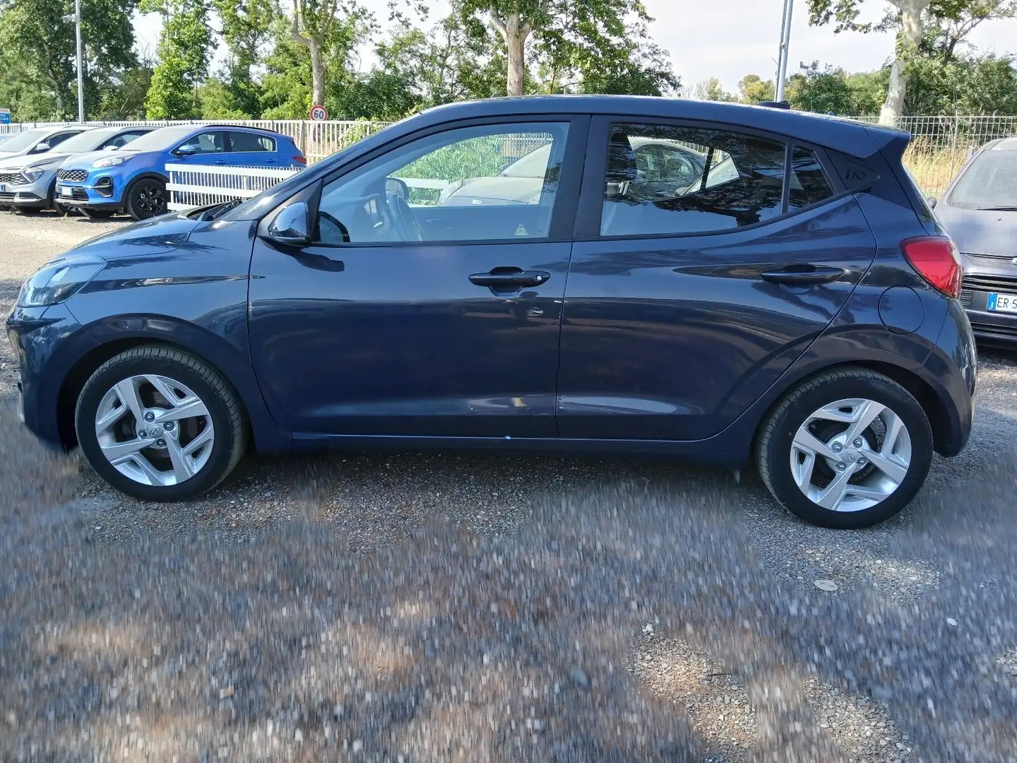 Hyundai i10 1.0 MPI AT Connectline Grau - 2