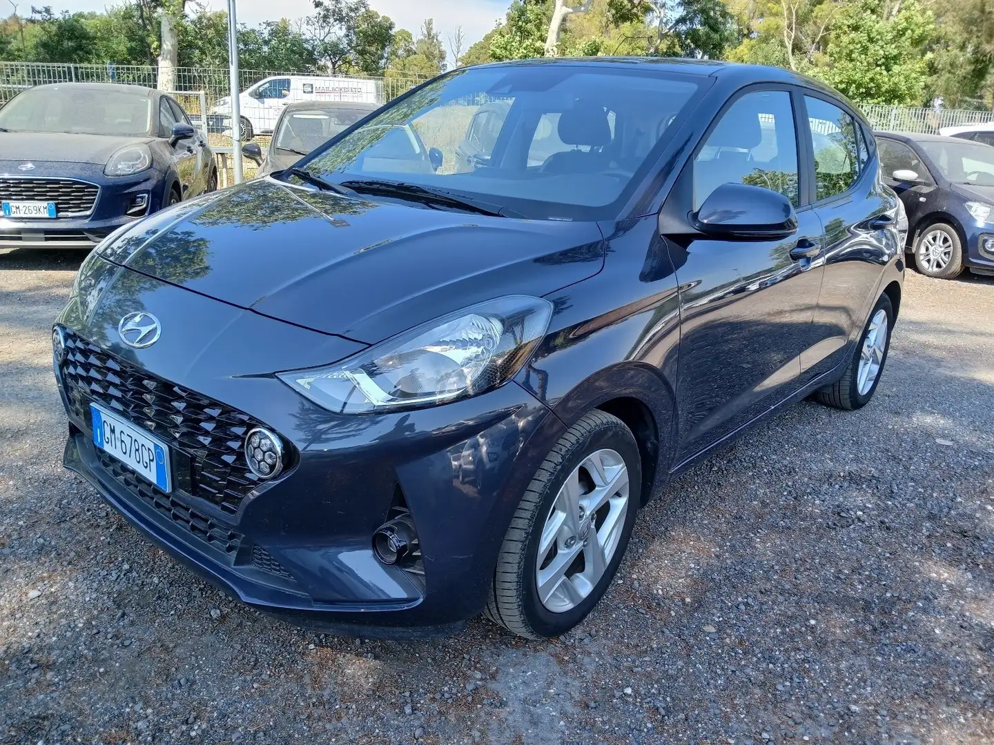 Hyundai i10 1.0 MPI AT Connectline Grau - 1