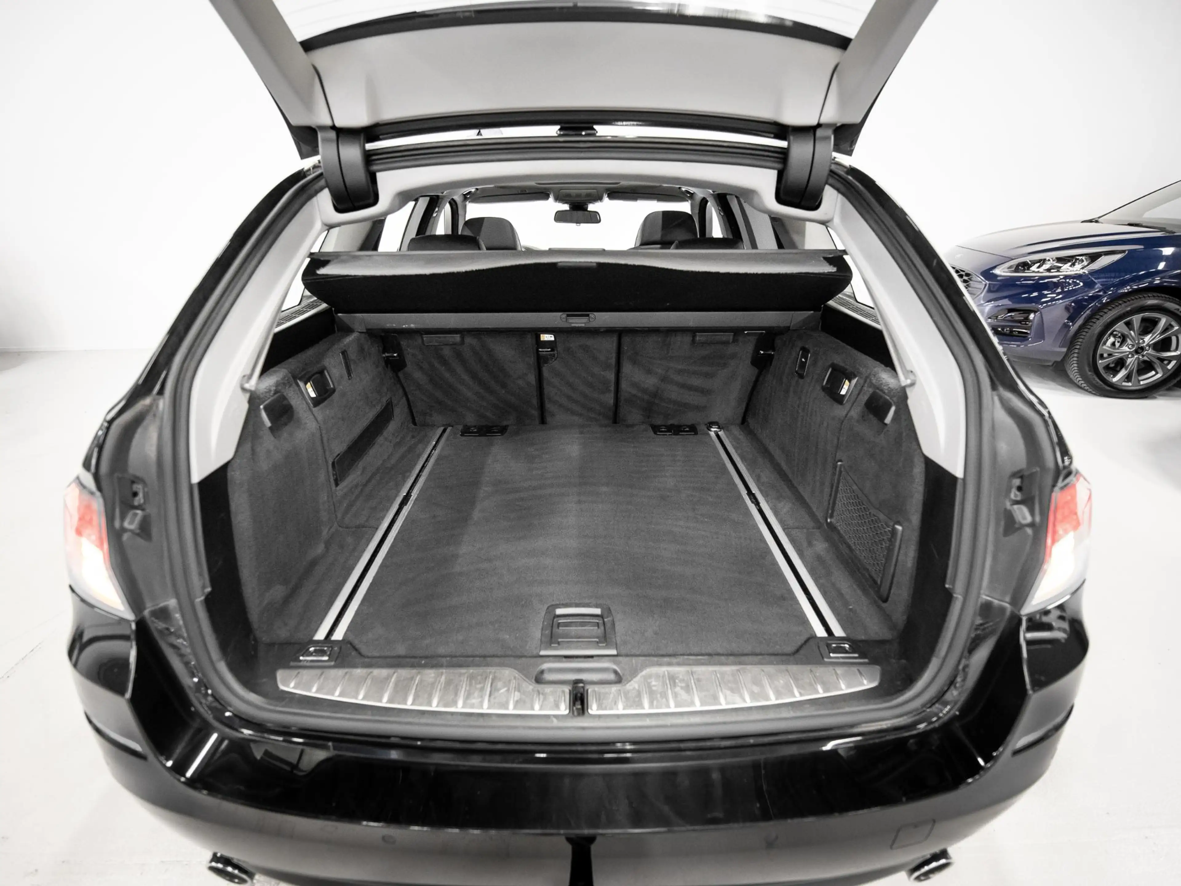 BMW 535 5-serie Touring 535d Pano ACC Keyless Leer — photo 18