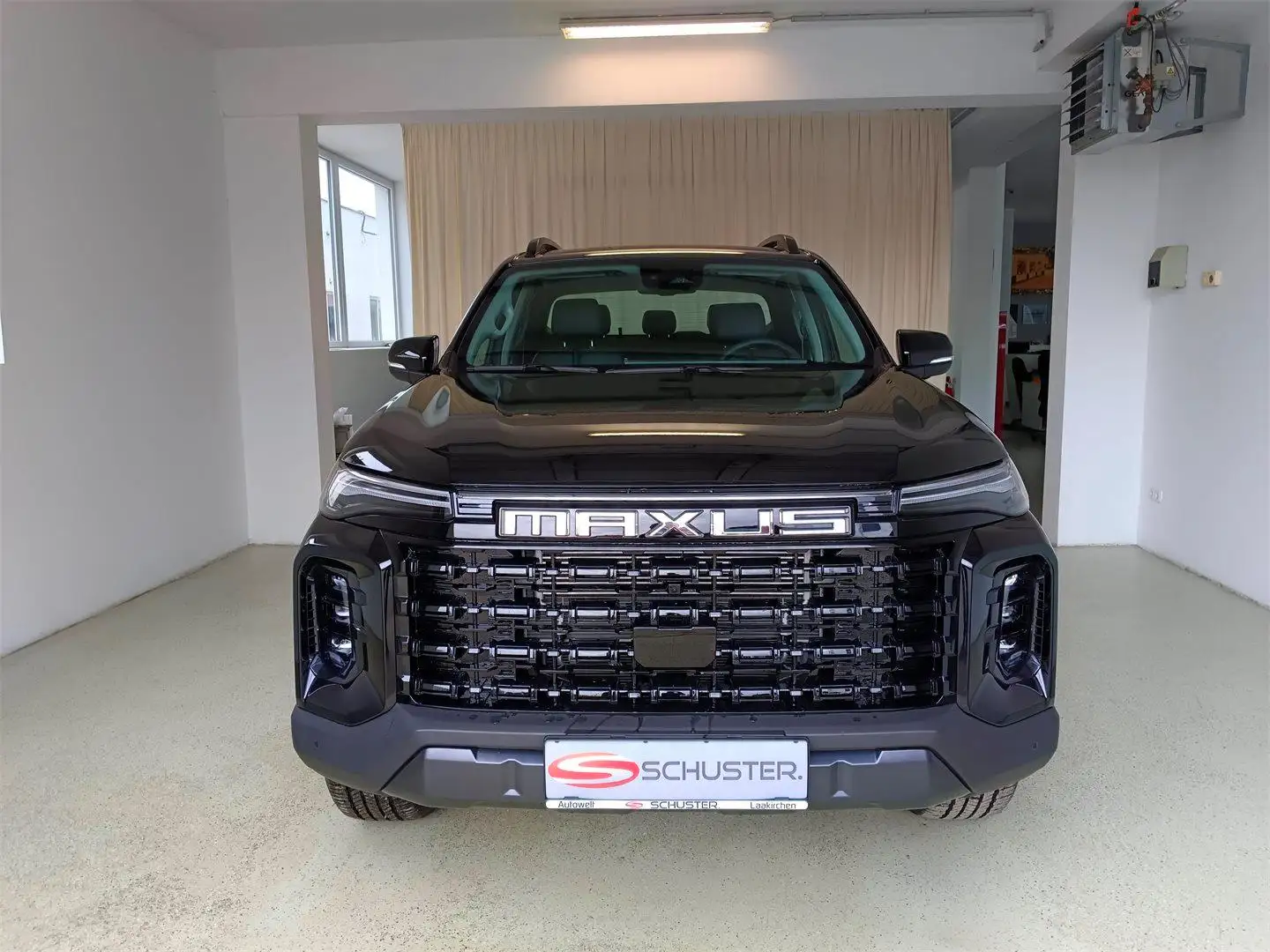 Maxus T60 Max Luxury Diesel *Vollausstattung* Schwarz - 2