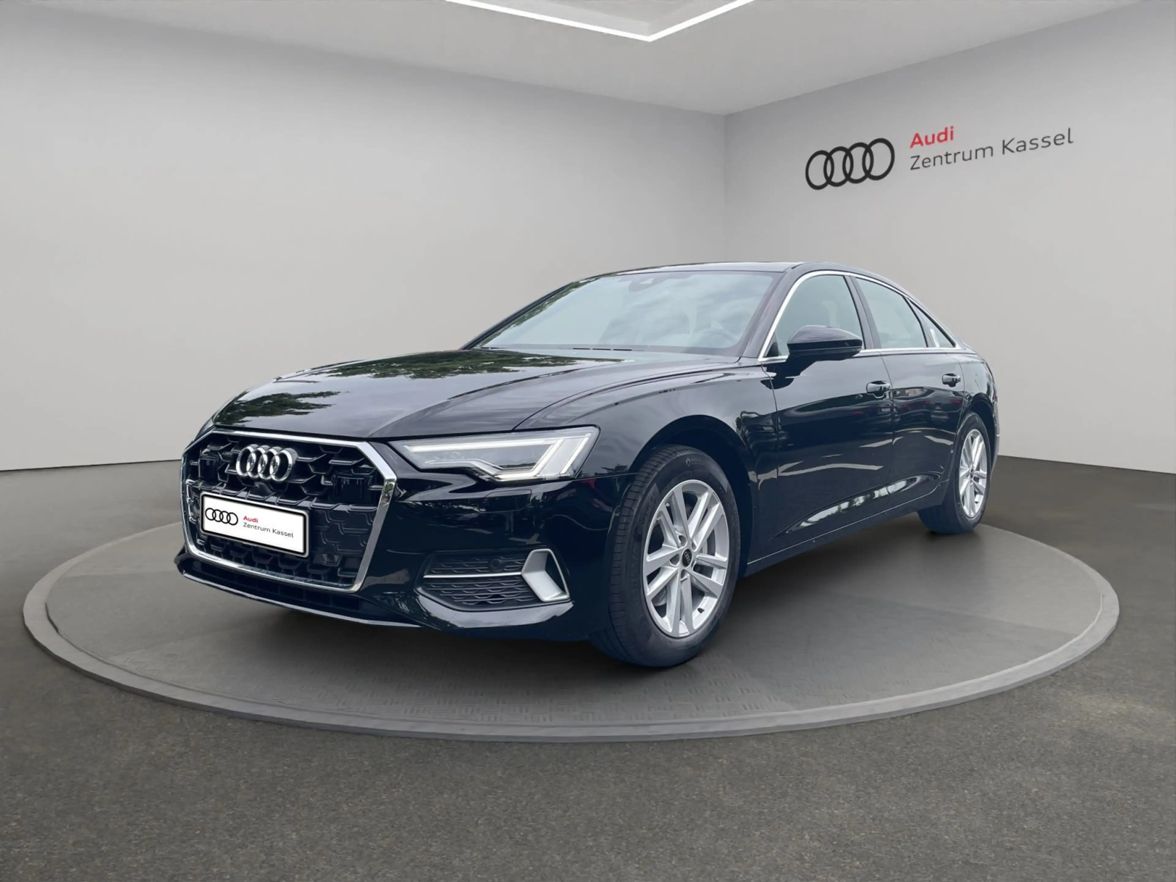 Audi A6 45 TFSI qu. Matrix B&O Pano 360° — photo 2