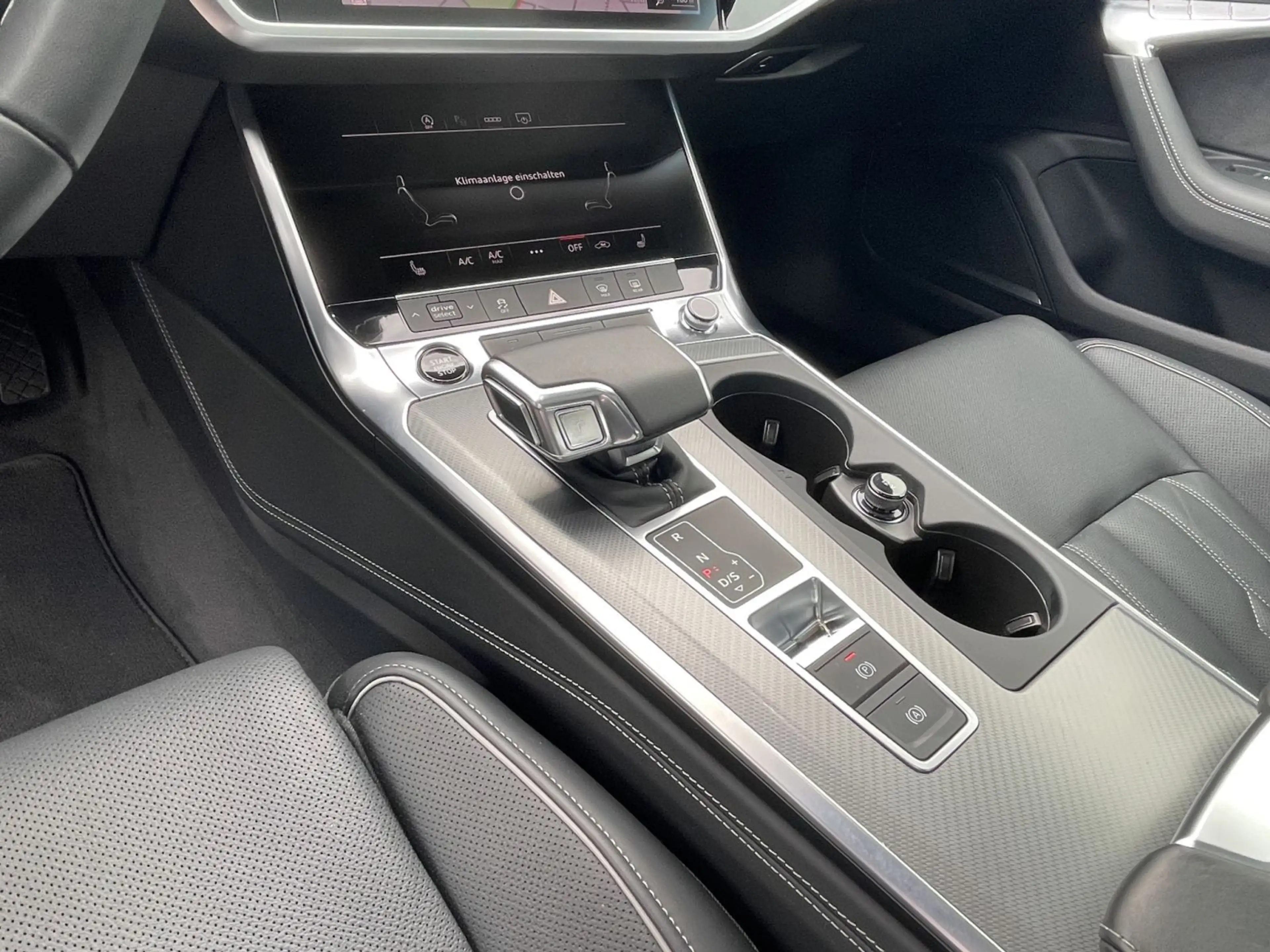 Audi A6 45 TFSI qu. Matrix B&O Pano 360° — photo 15
