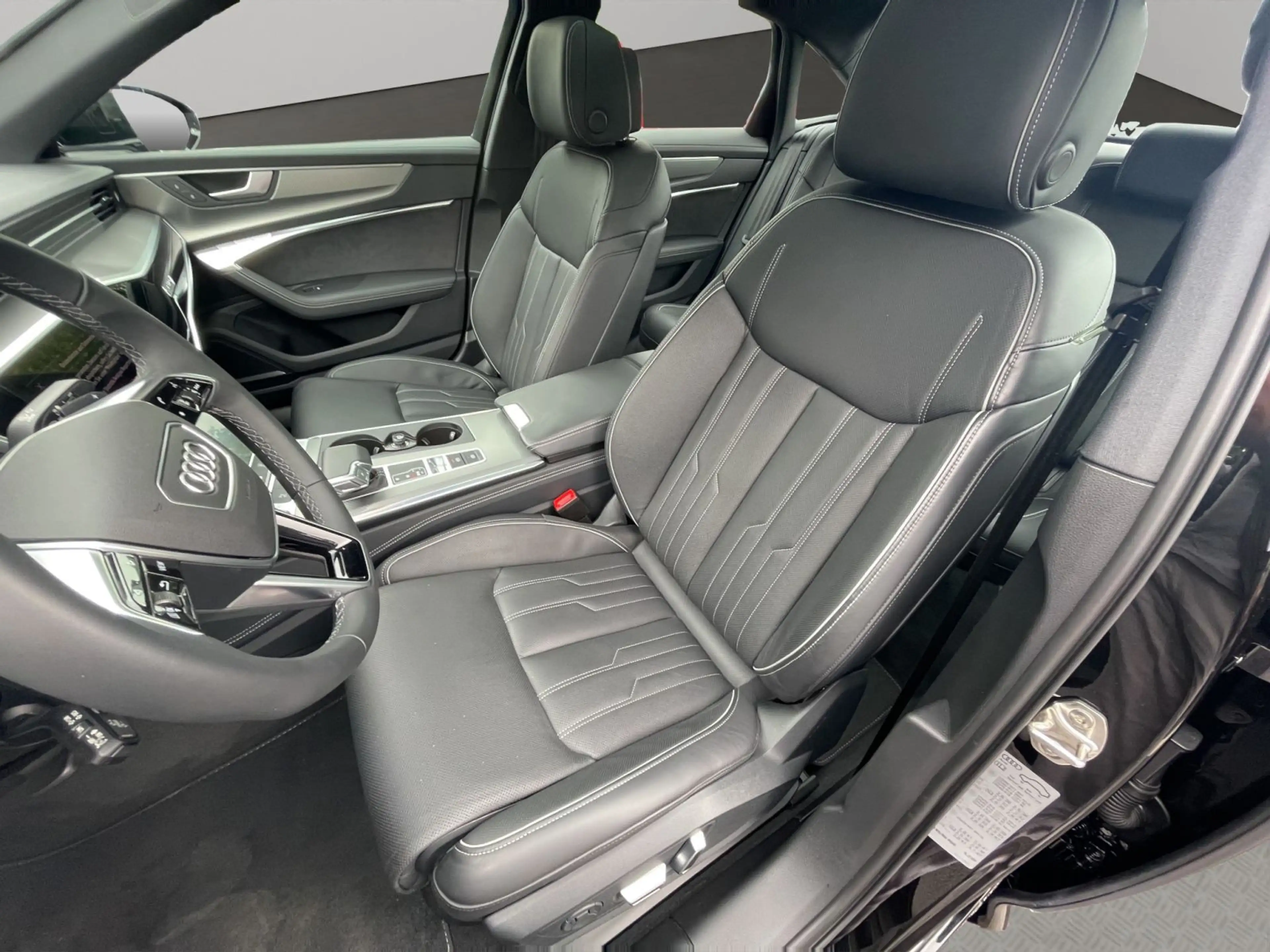 Audi A6 45 TFSI qu. Matrix B&O Pano 360° — photo 11