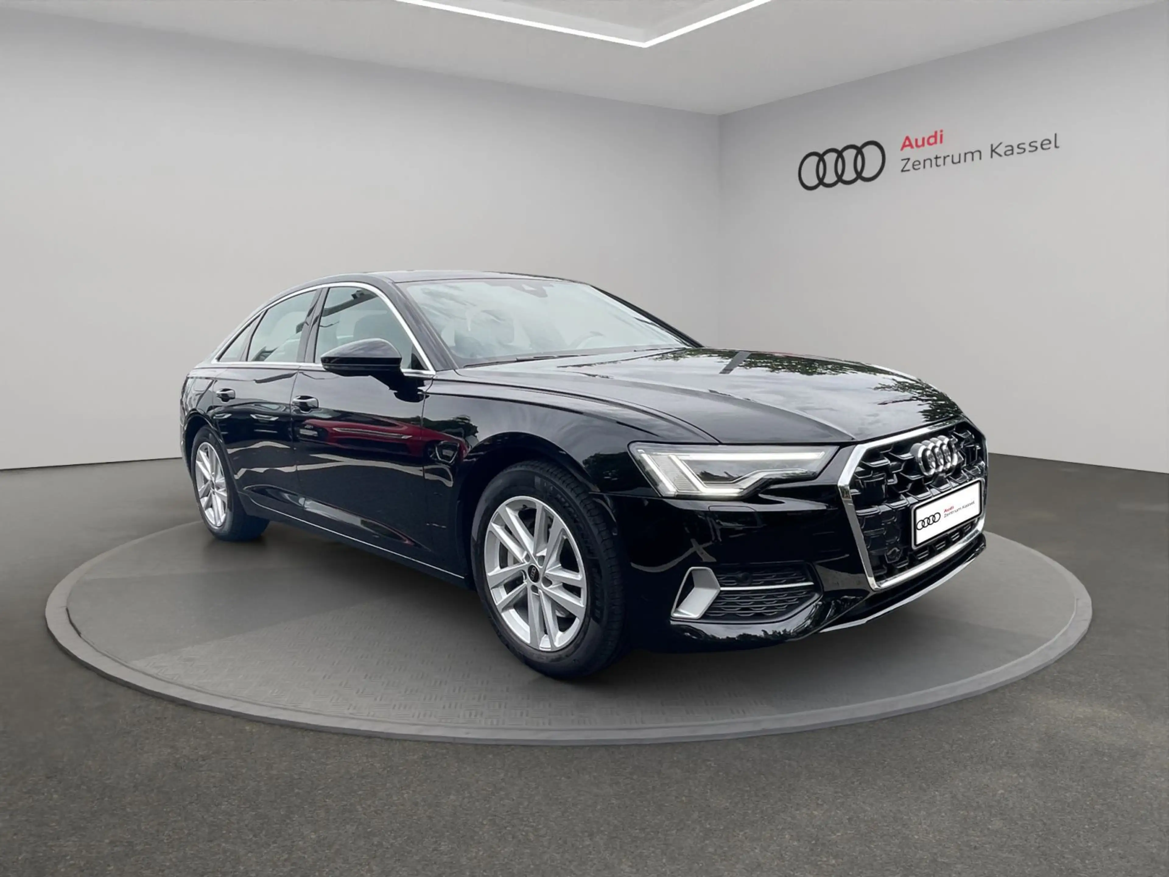 Audi A6 45 TFSI qu. Matrix B&O Pano 360° — photo 9