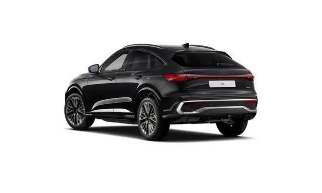 Audi Q5 view 10