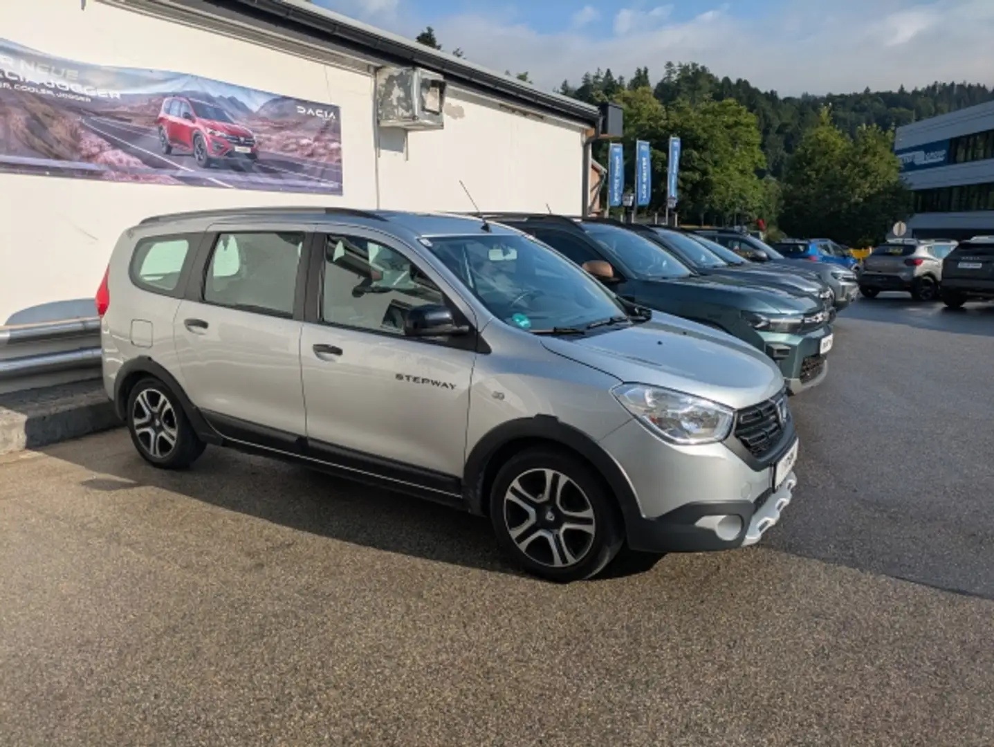 Dacia Lodgy LODGY Celeb dci 115 Stepway Silber - 2