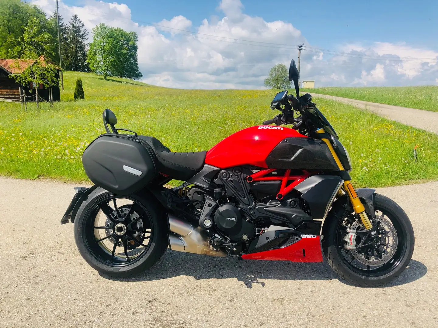 Ducati Diavel 1260s Rosso - 1