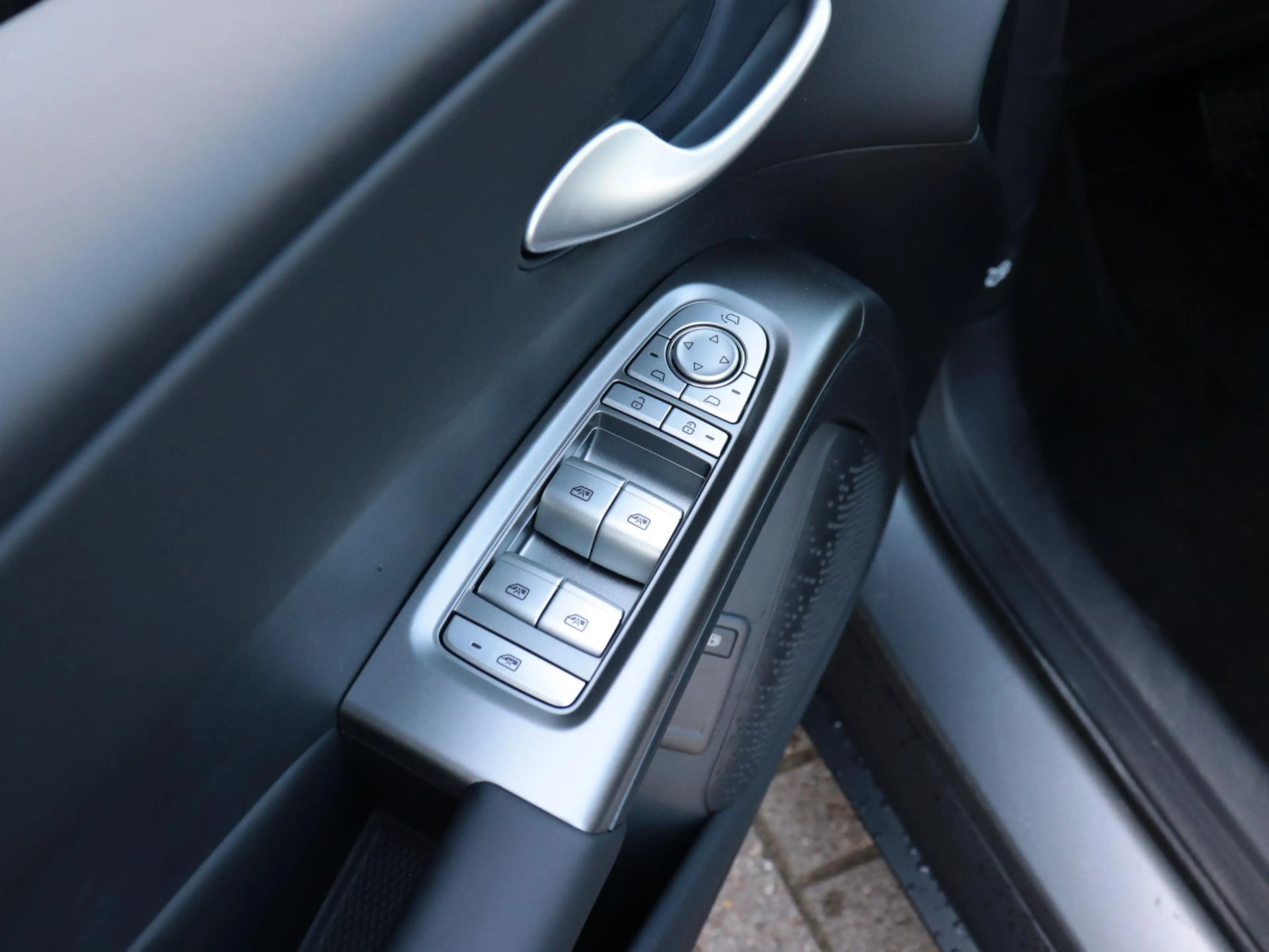 BYD Dolphin G 1.5L DM-i Boost | 105km Elektrisch actieradius | T — photo 9