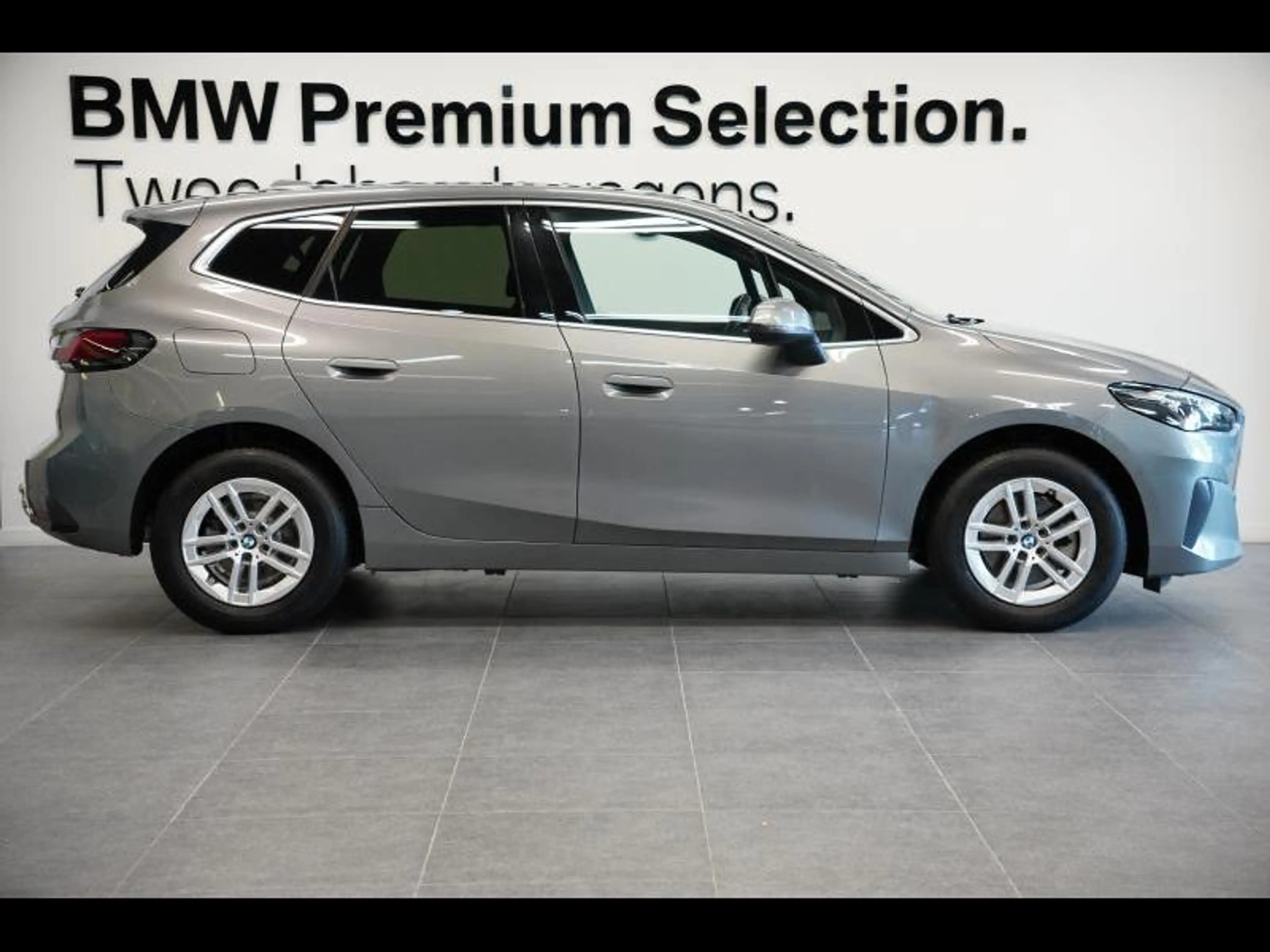 BMW 216 CAMERA TREKHAAK SPORTZETELS COMFORTTOEGANG — photo 3
